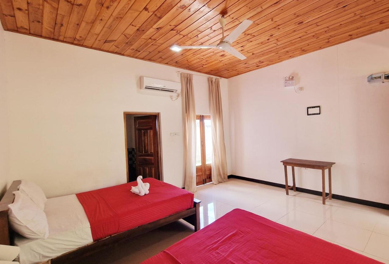 Italian Guest Ξενοδοχείο Trincomalee Εξωτερικό φωτογραφία