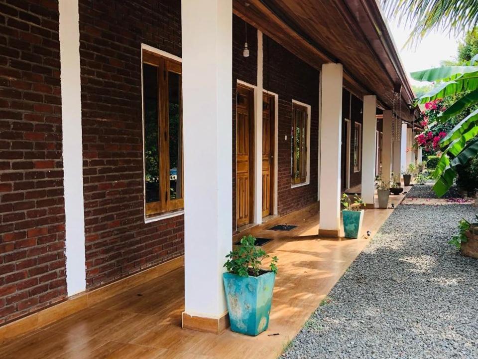 Italian Guest Ξενοδοχείο Trincomalee Εξωτερικό φωτογραφία