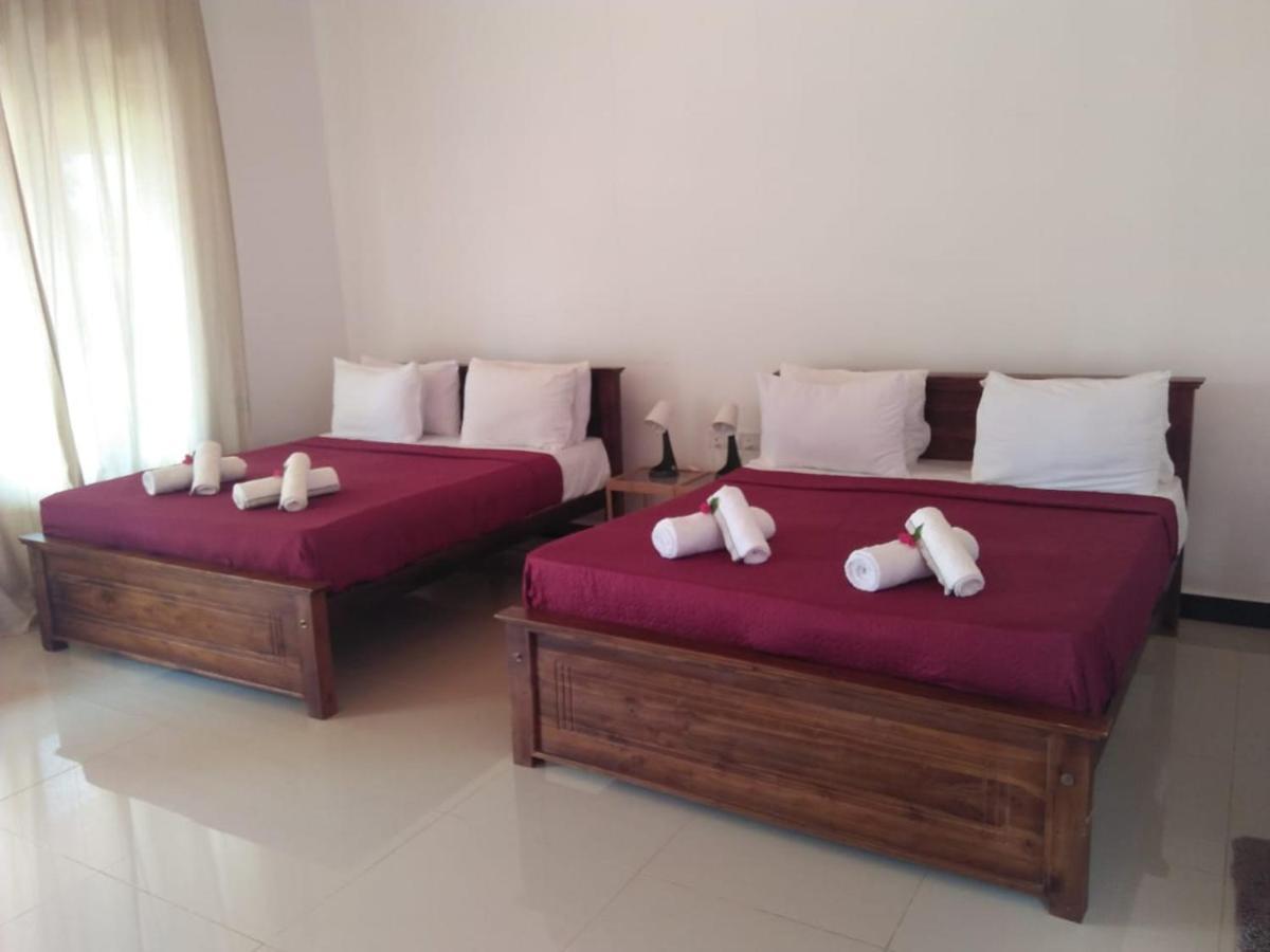 Italian Guest Ξενοδοχείο Trincomalee Εξωτερικό φωτογραφία